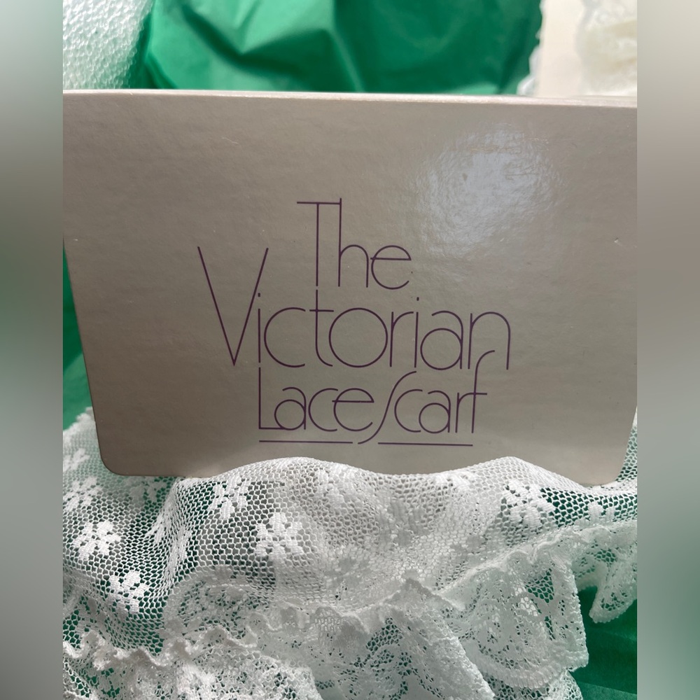 Vintage The Victorian Lace Scarf Avon 1983